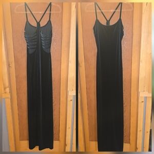 Glolas medium emerald green velvety strappy open back long cocktail dress gown